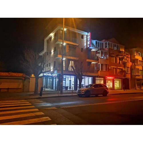 Family Hotel Novel City