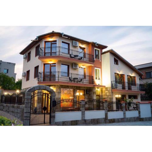 Family Hotel Preslav