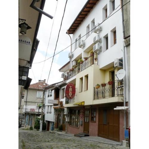Family Hotel Varusha 2