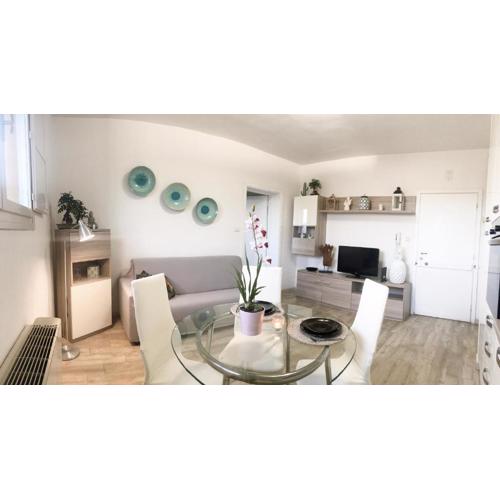 FamilyBO Apartments Bologna Delight - front station