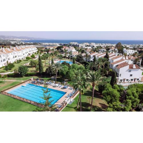 Fantastic 2 bedroom apartment with sea view