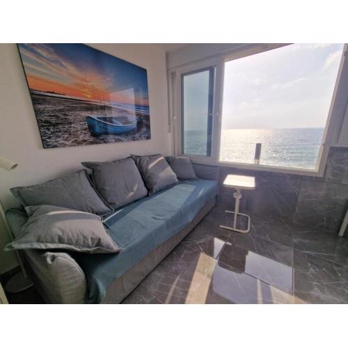 Fantastic apartment with panoramic sea view