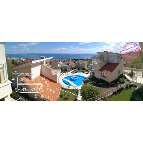 Fantastic family villa with sea view