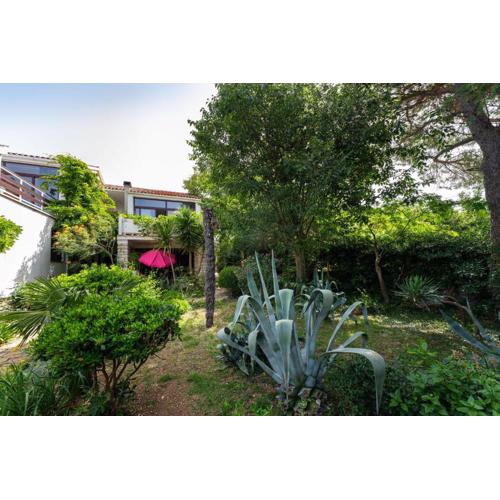 Fantastic Garden Zoey