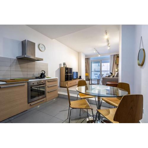 Fantastic Location Sliema Apartment