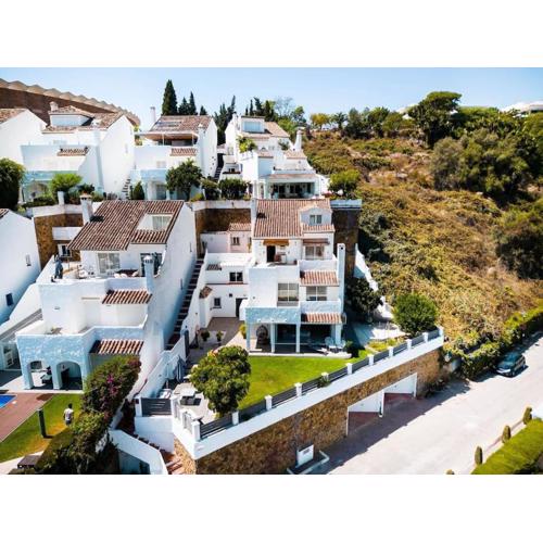 Fantastic townhouse/ 4bed/4bath/ Puerto Banus