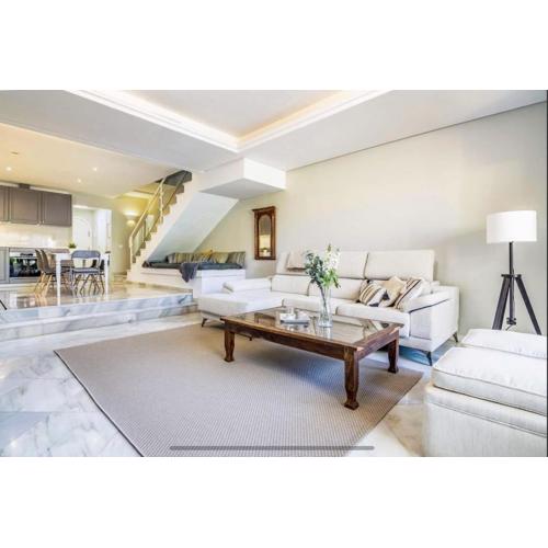 Fantastic townhouse Nueva Andalucia, Marbella