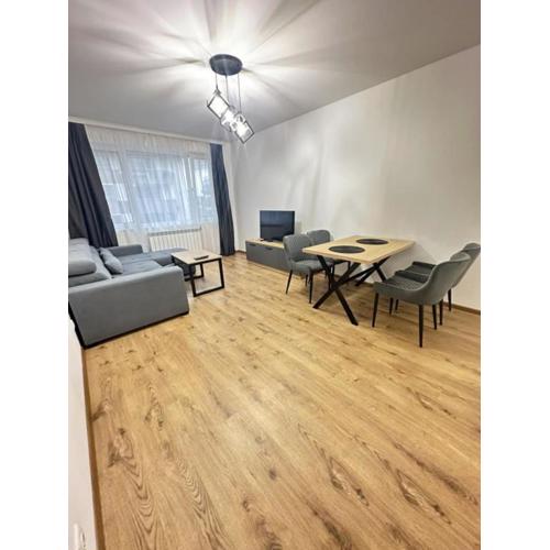 Fashion apart & private parking