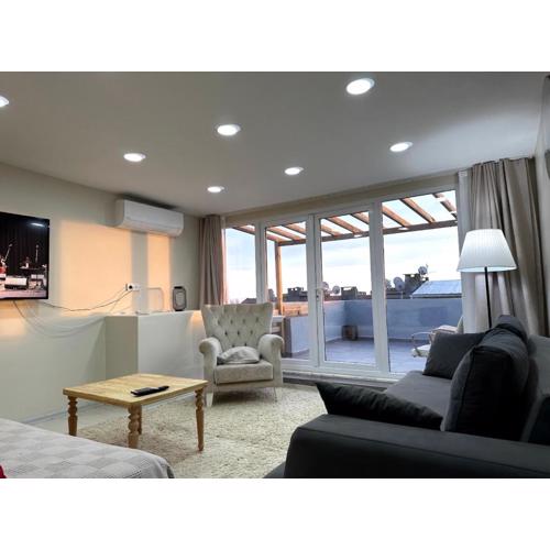 FATİH MERKEZİ LOKASYON GÜZEL TERAS MANZARALI DAİRe