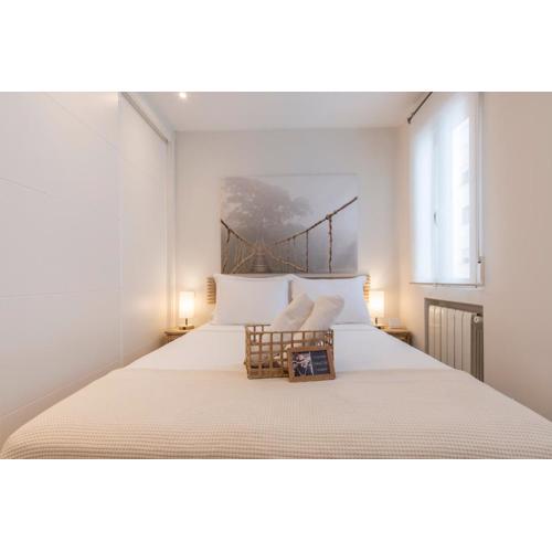 Fee4Me. Elegant flat a few minutes from Atocha.
