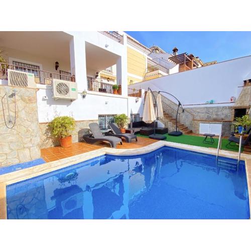 Ferienhaus mit Privatpool für 10 Personen ca 240 qm in Nerja, Andalusien Costa del Sol