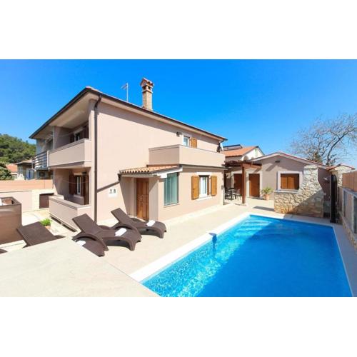 Ferienhaus mit Privatpool für 5 Personen ca 150 qm in Pula, Istrien Istrische Riviera