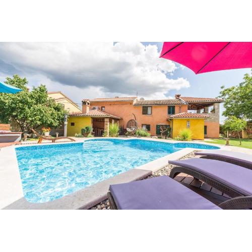Ferienhaus mit Privatpool für 6 Personen ca 140 qm in Svetvincenat, Istrien Binnenland von Istrien