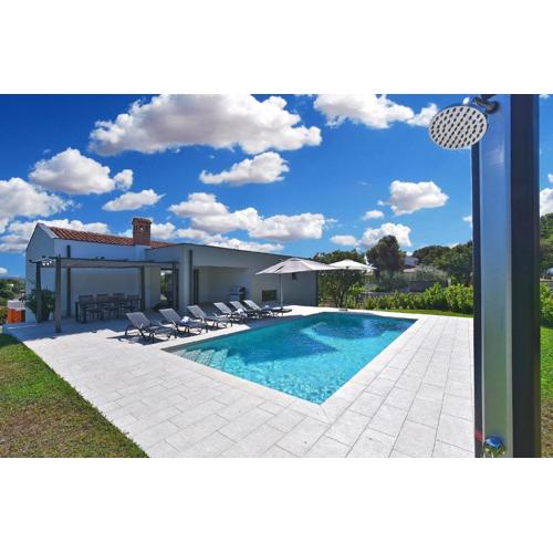 Ferienhaus mit Privatpool für 6 Personen ca 200 qm in Vintijan, Istrien Istrische Riviera