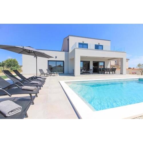 Ferienhaus mit Privatpool für 8 Personen ca 180 qm in Loborika, Istrien Südküste von Istrien