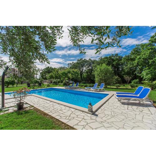 Ferienwohnung Adelia 3 Mit Pool Und Grill