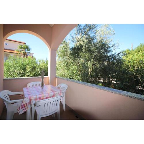 Ferienwohnung Iko 2 In Porec Mit Terrasse