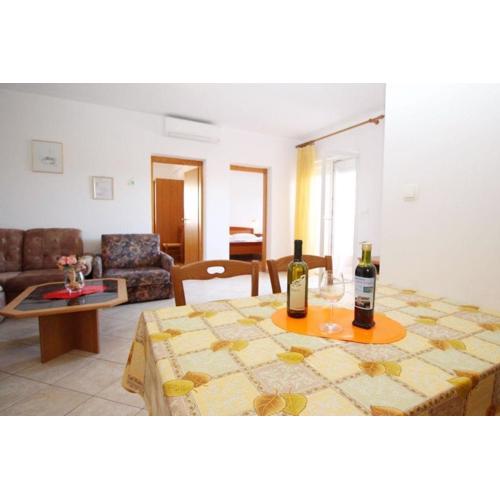 Ferienwohnung in Baška mit Eigenem Balkon - b59589