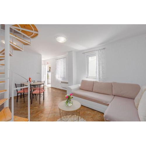 Ferienwohnung Leni In Porec In Strandnähe