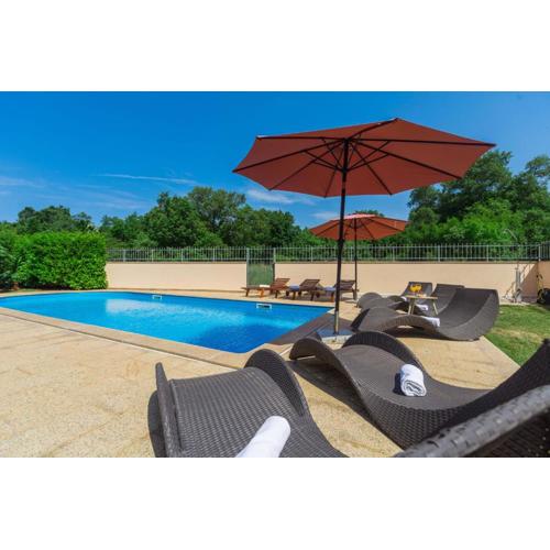 Ferienwohnung Marea 2 Mit Pool, 200M Vom Strand