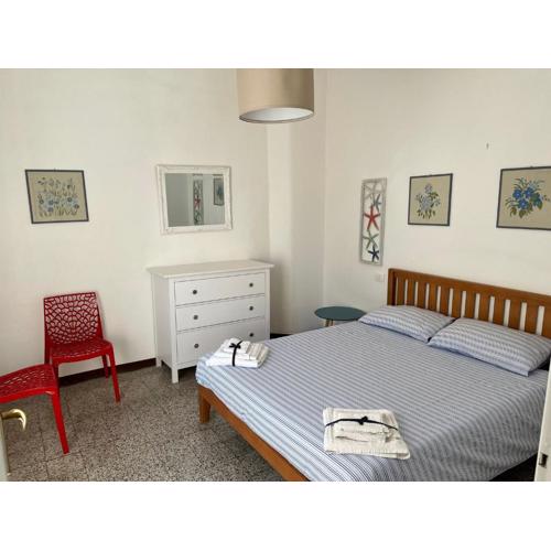Ferrando Apartments, Jack\