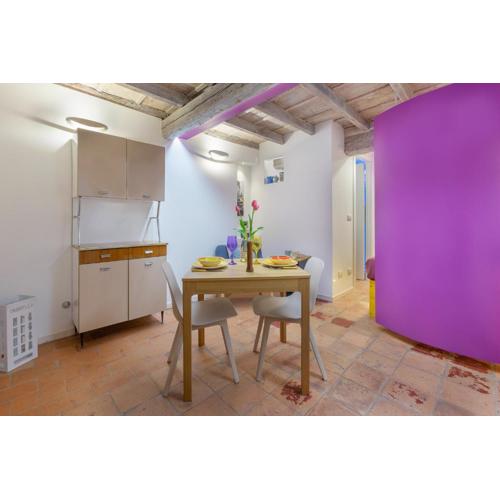 Ferrara Mignon Lilac House