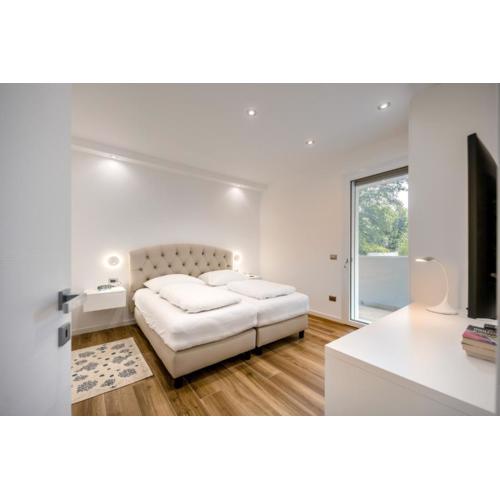 Ferrari Apartments Ponente