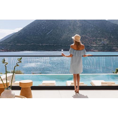 Ficus Seafront Villa, Eco Pool & Close to Beach, By ThinkVilla