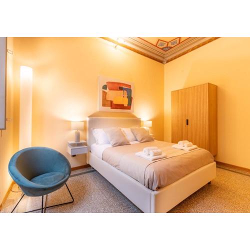 Fil Rouge Apartment - Elegant Stay in Lucca Historic Center