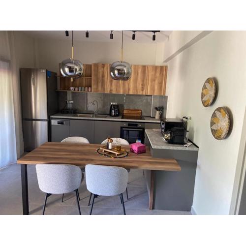 FILIRA Luxurious Apartment - by Ploumis