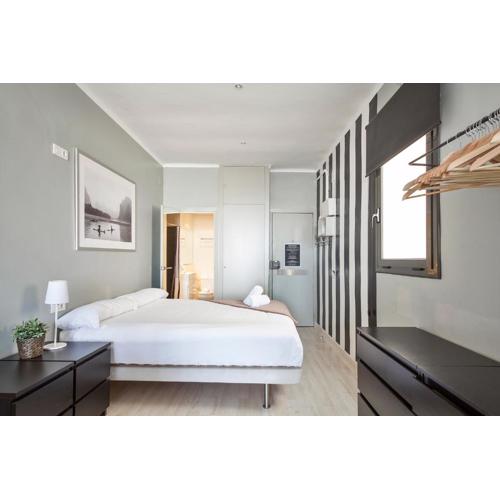 Fira Apartments by gaiarooms