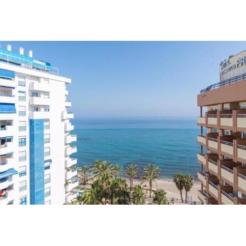 FIRST LINE BEACH APARTMENT IN MARBELLA
