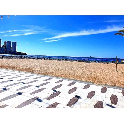 First line beach Beautiful two bedrooms