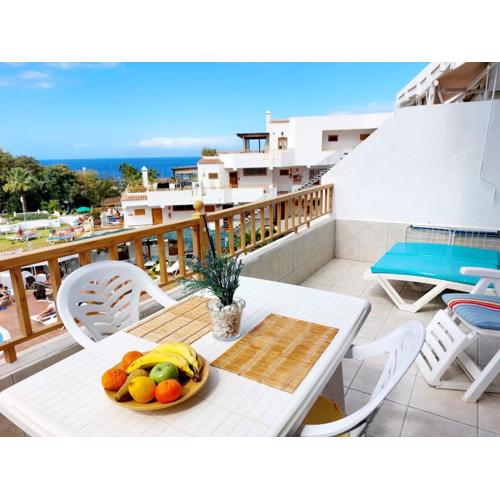 FIRST LINE Los Geranios Ocean View Apartment Air Conditioned 50 m from La Pinta beach