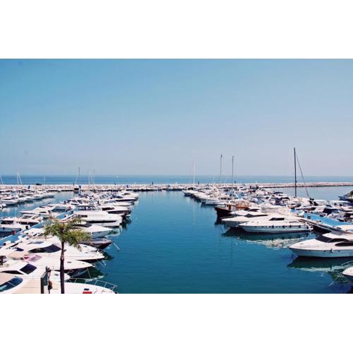 First Line Luxury Penthouse, Puerto Banús, Marbella