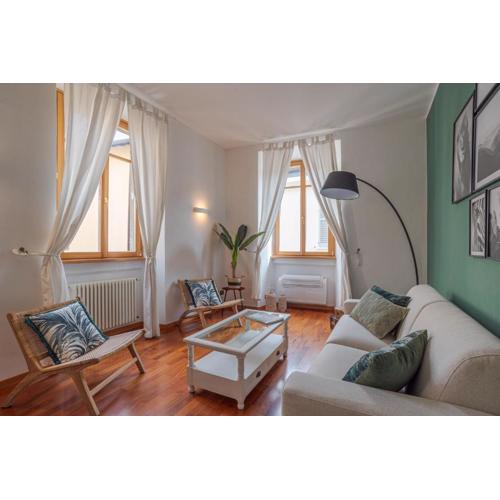 First & Urban Oasis - by MyHomeInComo