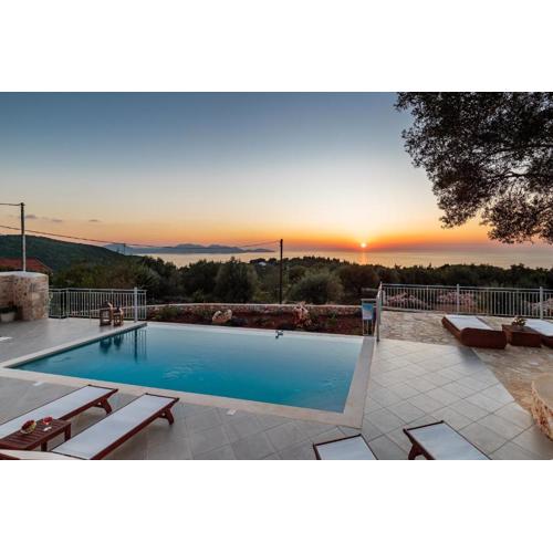 Fiscardo Luxury Stone Villa Alex ,with sunset view!