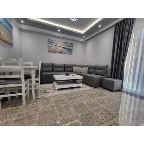 Fishta Apartments Q5 25