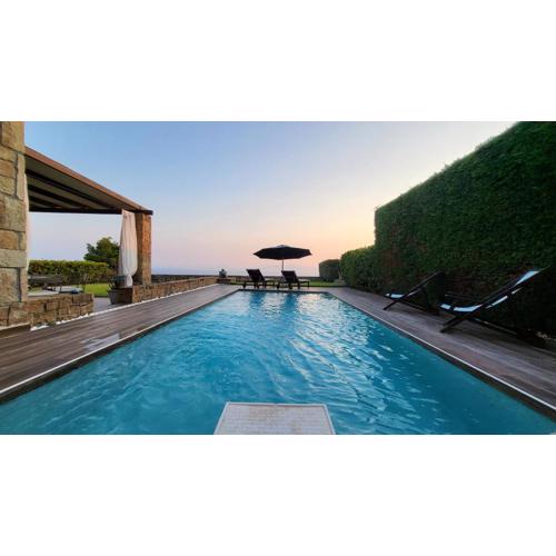 Five-Star Luxury Pool Villa, Elani