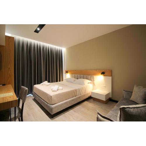 F&J Hotel