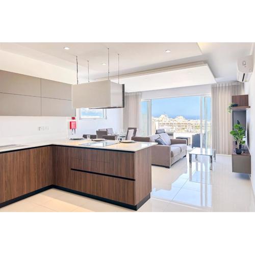 Flat 6 Mellieha Seaview & City view with Terrace, close to Beaches