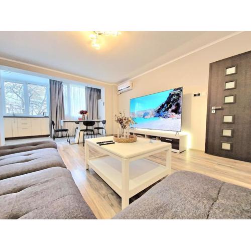 Flat 85 - 85 inches TV