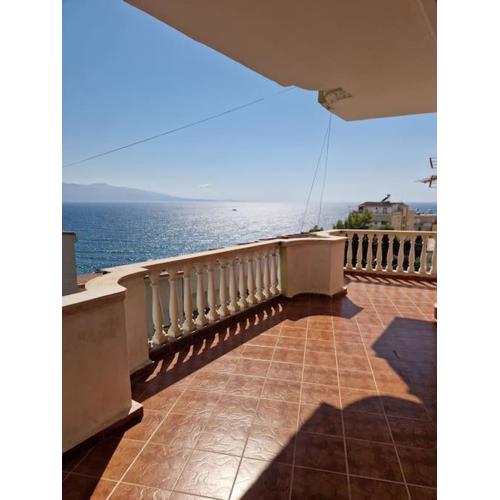 Flat with amazing view on sea