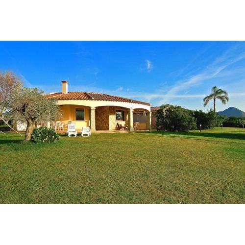 Flat with barbecue in Castiadas