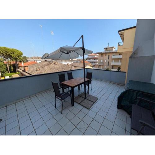 Flat with magnificent terrace