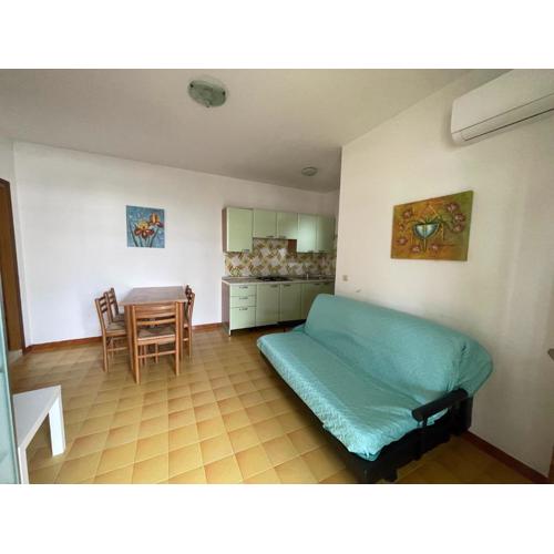 Flat with shared garden 200 metres from the sea