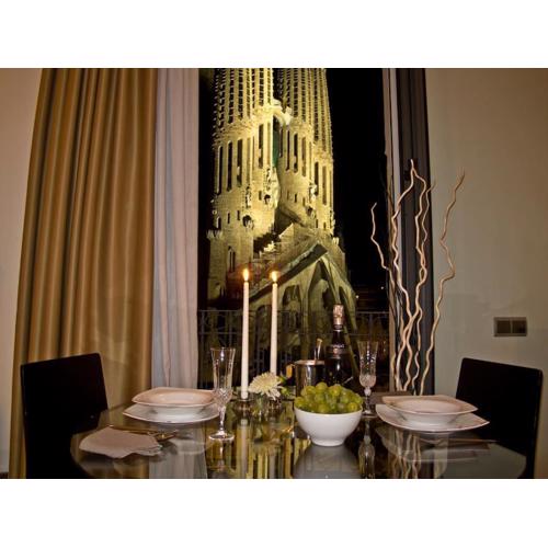 Flat with views to Sagrada Famila