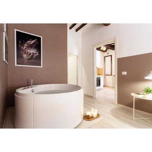 Flat with whirlpool bath in the historic centre