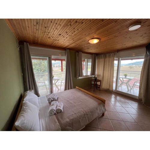 Flegra Rooms