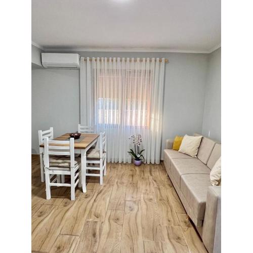 Floor Villa 2